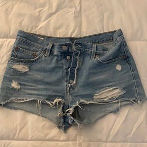 Levi’s 501 Denim Distressed Shorts Size 29